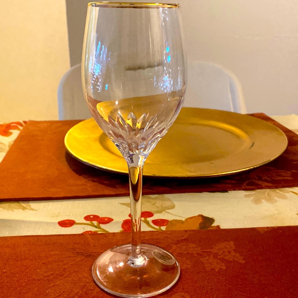 Beautiful crystal glasses 24% lead crystal